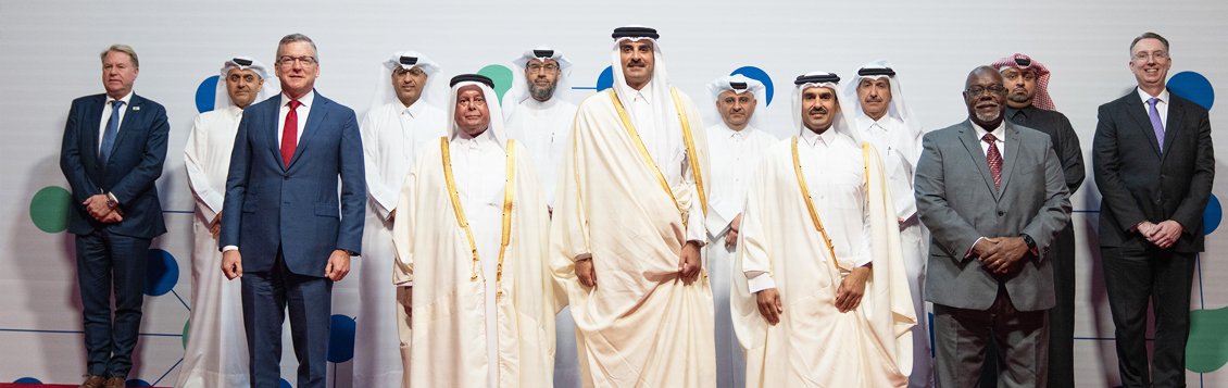 His Highness the Amir lays the foundation stone for the Ras Laffan Petrochemical Complex